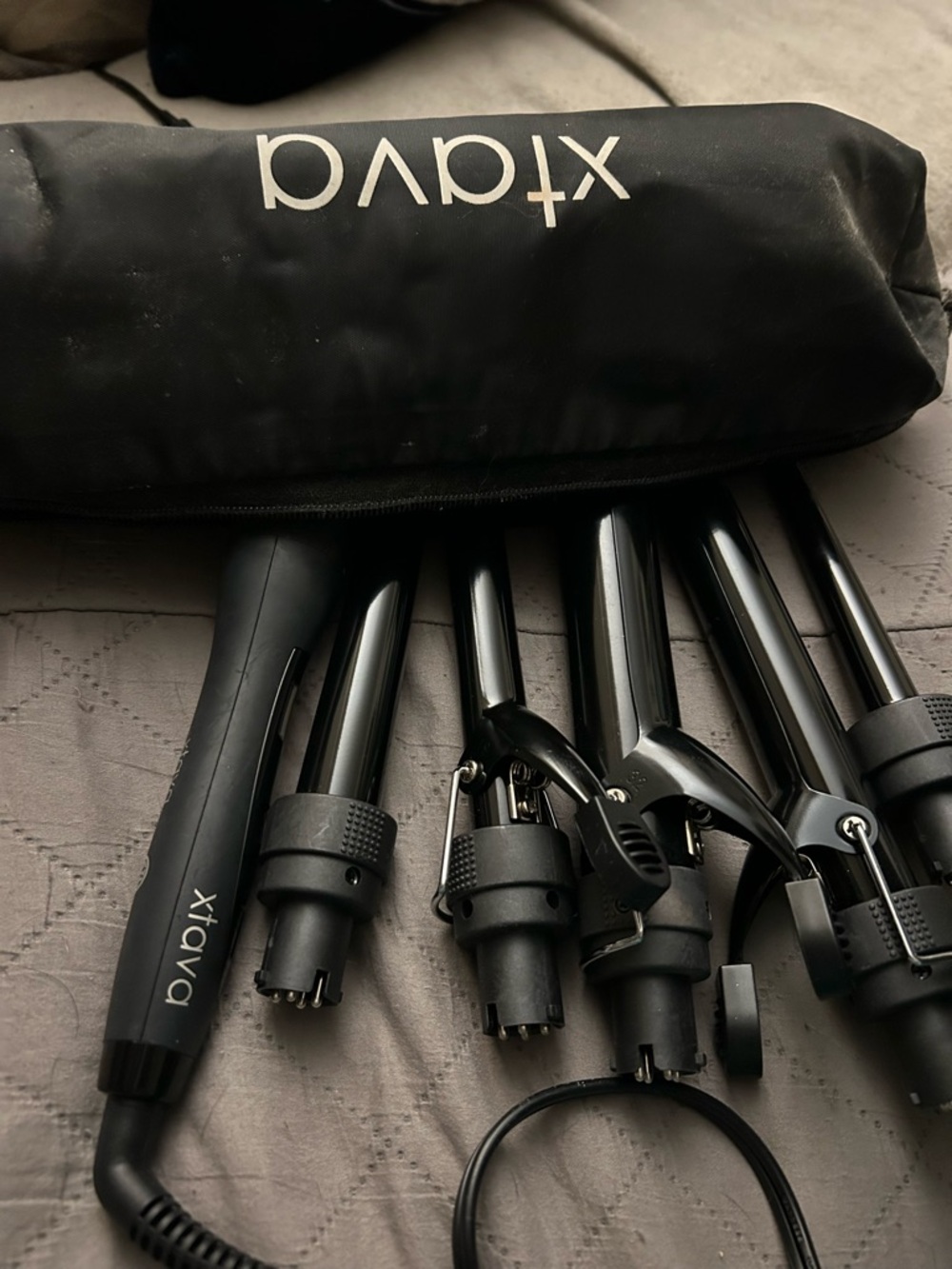 Xtava Black 4-in-1 Interchangeable Curling Wand Set - Black